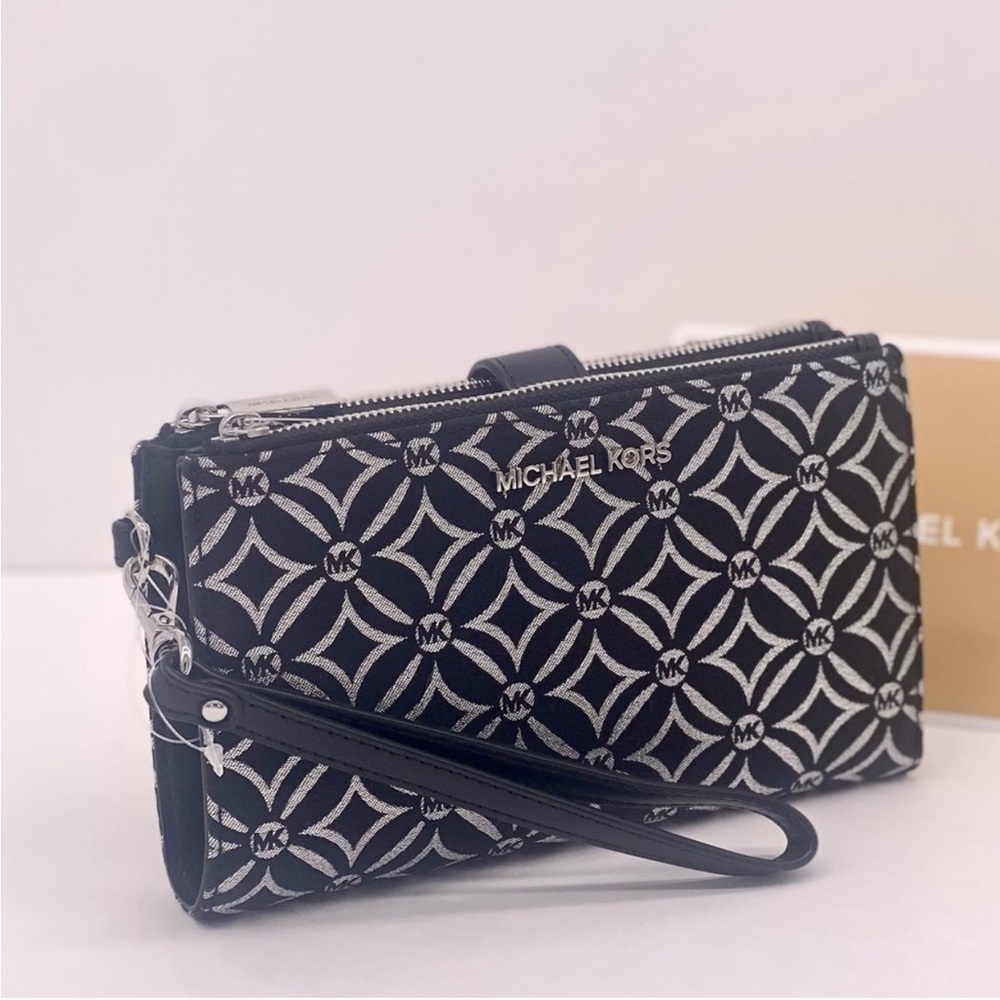 Michael Kors Black and Silver Patterned Wristlet Wallet Phone Case - Picture 8 of 9